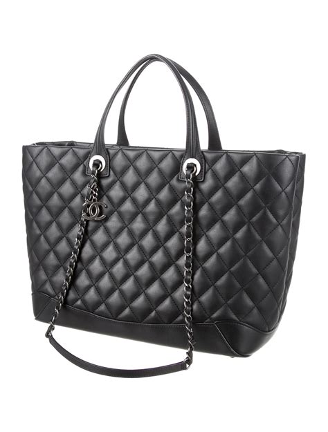 chanel black and white quilted bag|Meer.